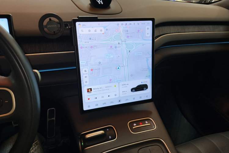 Used Nio ES8 2023 100kWh Signature Edition Audio And AC Panel