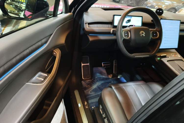 Used Nio ES8 2023 100kWh Signature Edition Driver Seat