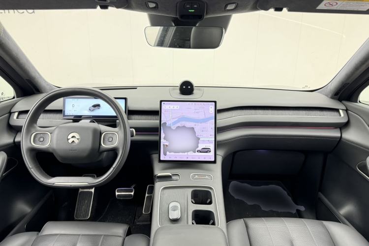 Used Nio ES8 2023 100kWh Executive Edition Center Console