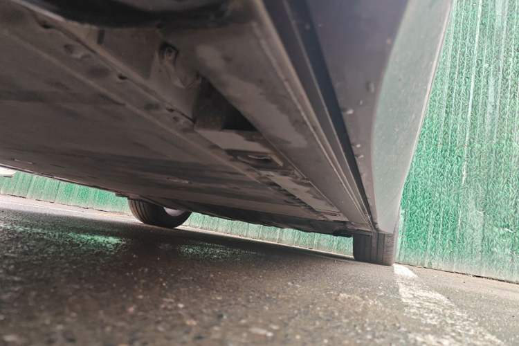 Used Nio ES8 2023 100kWh Executive Edition Chassis Front Left