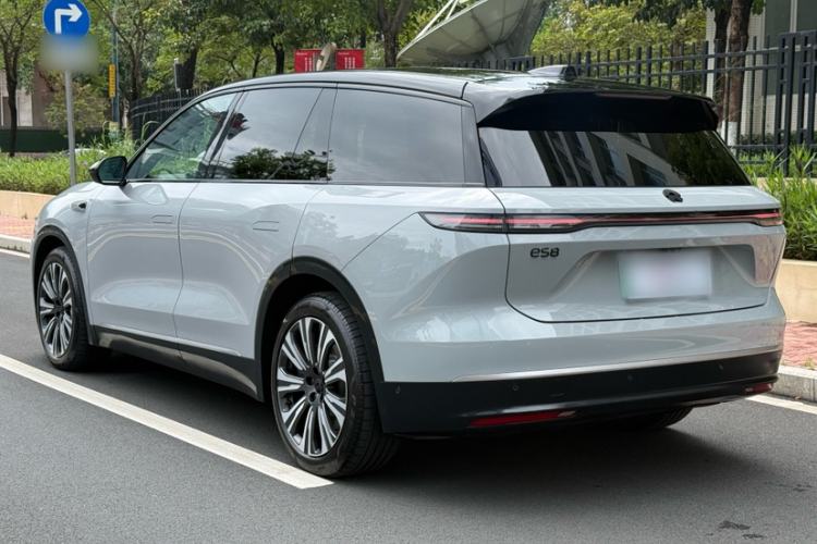 Used Nio ES8 2023 75 kWh Exterior 7