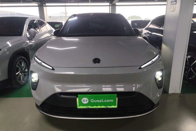 Used Nio ES8 2023 75 kWh Front