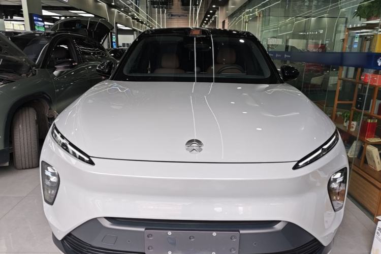 Used Nio ES8 2023 75 kWh Executive Edition Front