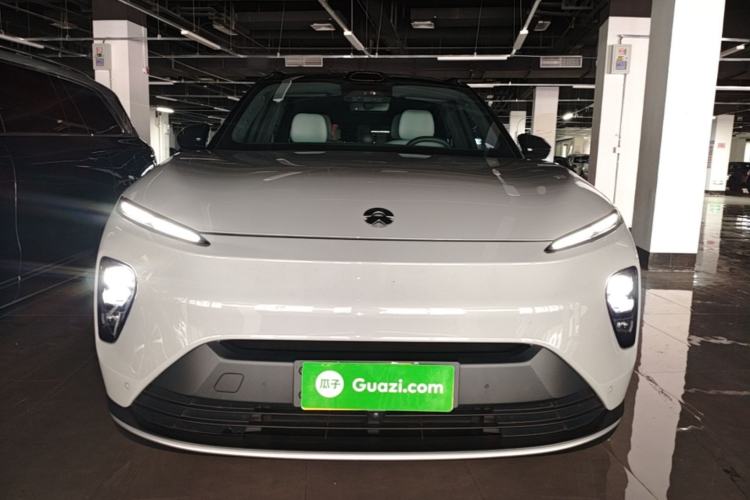 Used Nio ES8 2023 75 kWh Front