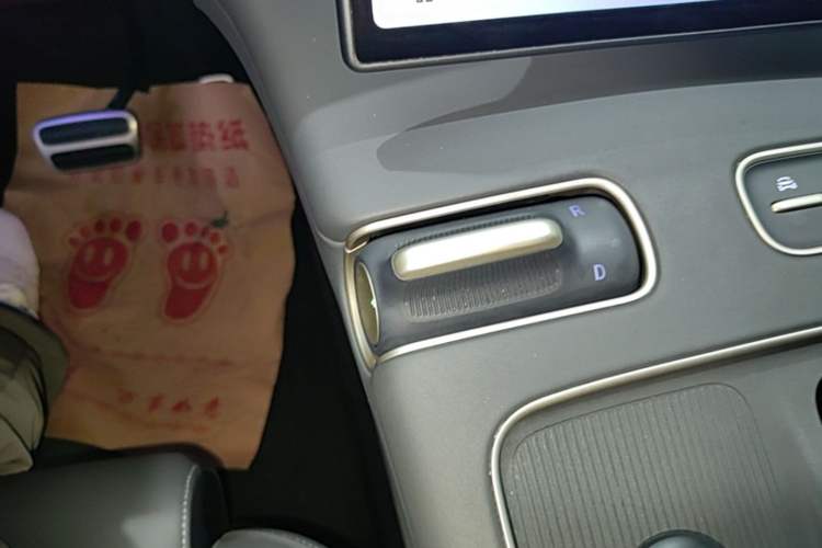 Used Nio ES8 2023 100kWh Executive Edition Gear Lever