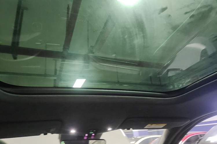 Used Nio ES8 2023 75 kWh Headliner
