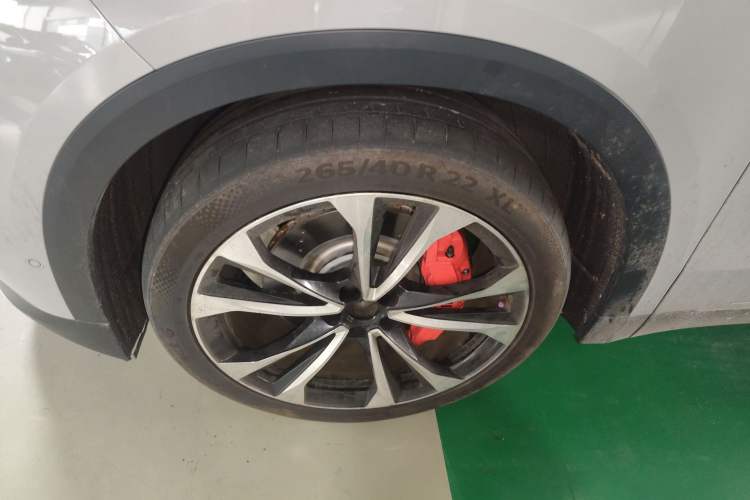 Used Nio ES8 2023 75 kWh Left Front Wheel Hub