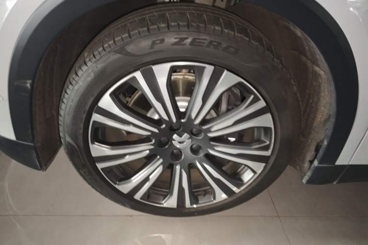 Used Nio ES8 2023 75 kWh Left Front Wheel Hub