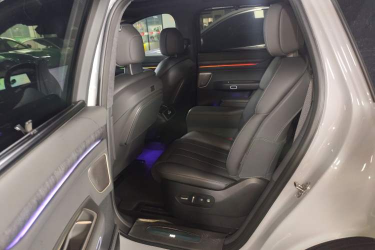 Used Nio ES8 2023 75 kWh Left Rear Seat