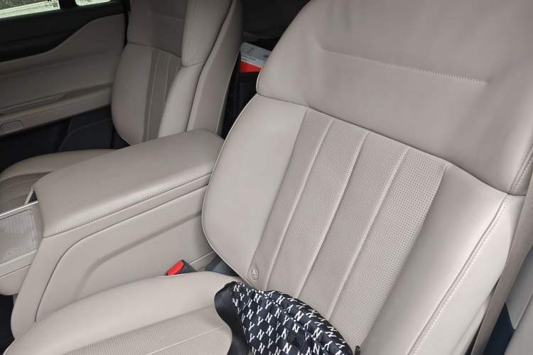 Used Nio ES8 2023 100kWh Executive Edition Left Rear Seat