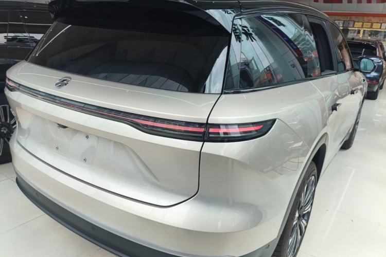 Used Nio ES8 2023 75 kWh Executive Edition Rear Right 45 Deg