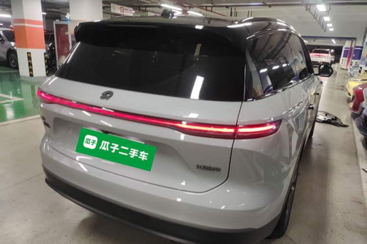 Used Nio ES8 2023 75 kWh Rear Right 45 Deg