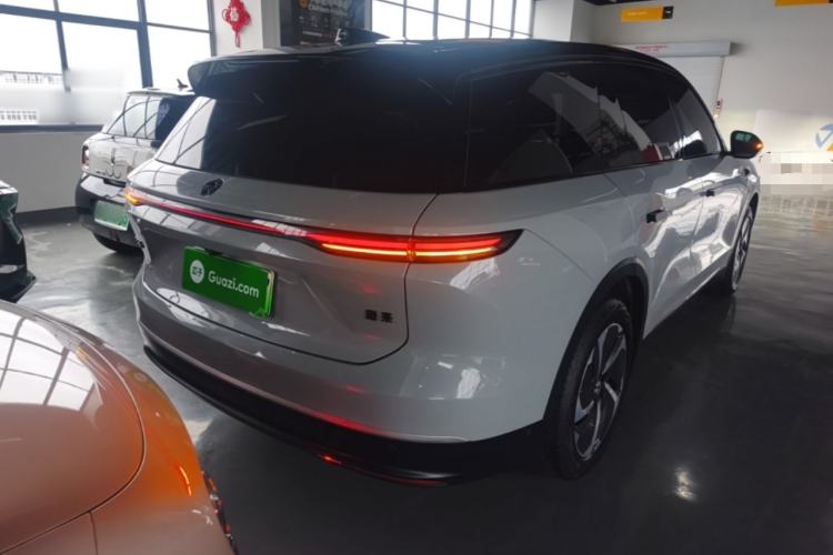 Used Nio ES8 2023 75 kWh Executive Edition Rear Right 45 Deg
