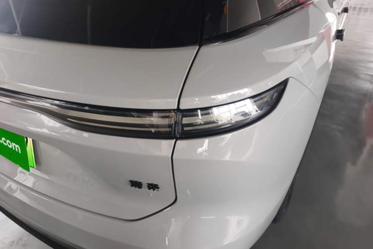 Used Nio ES8 2023 75 kWh Executive Edition Right Rear Taillight