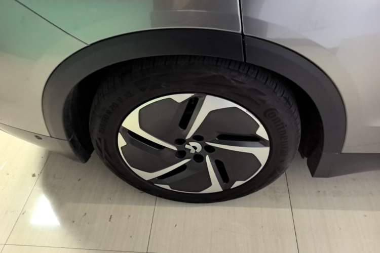Used Nio ES8 2023 75 kWh Right Rear Wheel Hub