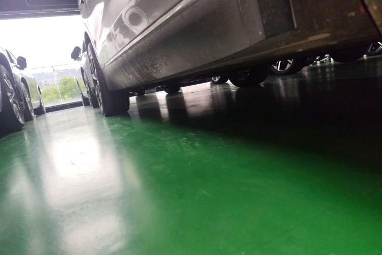 Used Nio ES8 2023 75 kWh Right Side Sill