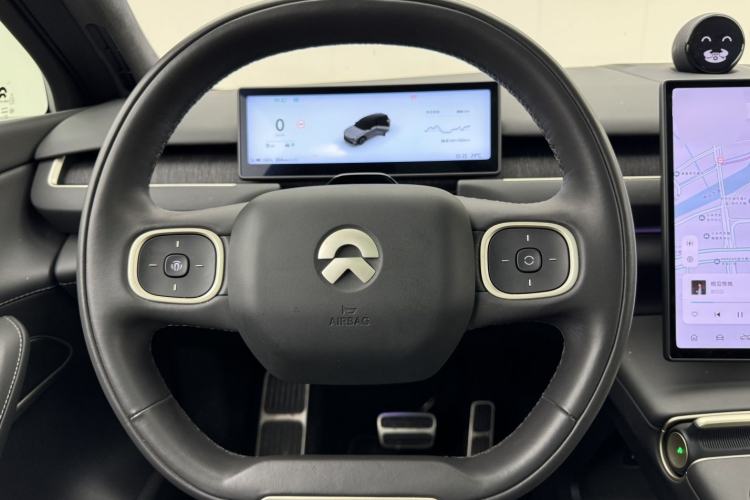 Used Nio ES8 2023 100kWh Executive Edition Steering Wheel