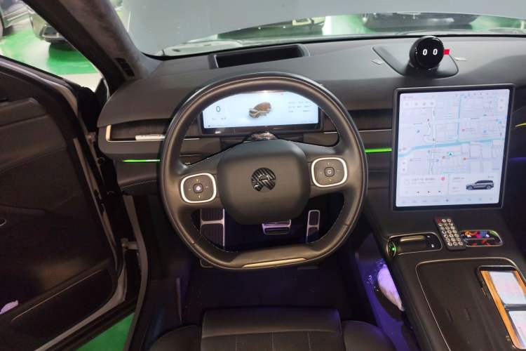 Used Nio ES8 2023 75 kWh Steering Wheel