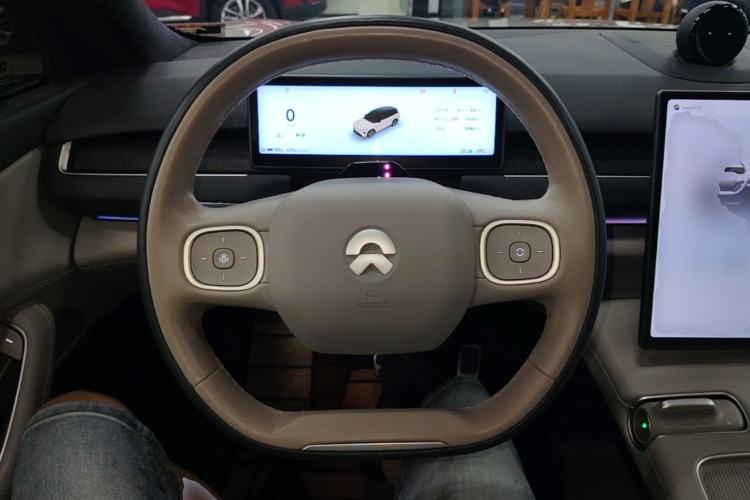 Used Nio ES8 2023 100kWh Signature Edition Steering Wheel