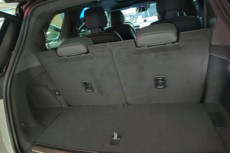 Used Nio ES8 2023 100kWh Executive Edition Trunk