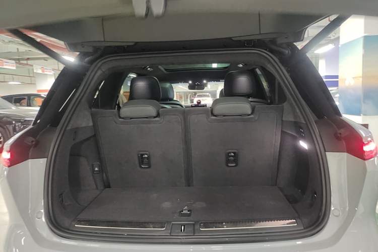 Used Nio ES8 2023 75 kWh Trunk