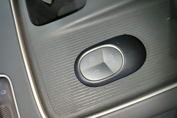 Used Nio ES8 2023 100kWh Executive Edition Vehicle Key