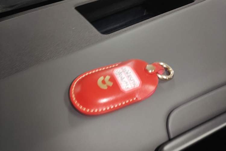Used Nio ES8 2023 75 kWh Vehicle Key