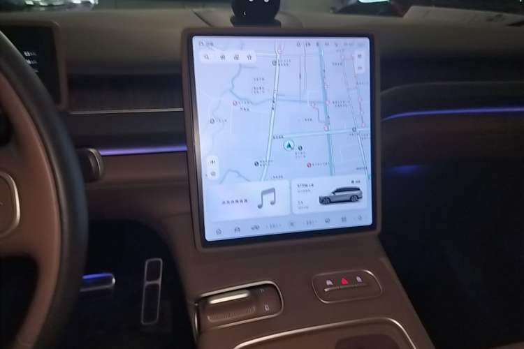 Used Nio ES8 2023 75 kWh Audio And AC Panel