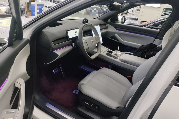 Used Nio ES8 2023 75 kWh Executive Edition Driver Seat