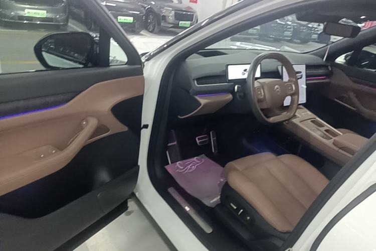 Used Nio ES8 2023 75 kWh Executive Edition Driver Seat