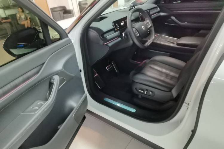 Used Nio ES8 2023 100kWh Signature Edition Driver Seat