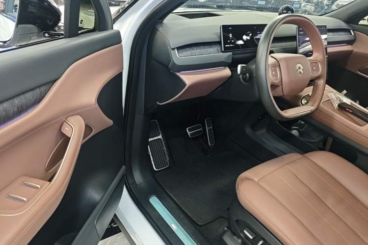 Used Nio ES8 2023 100kWh Signature Edition Driver Seat