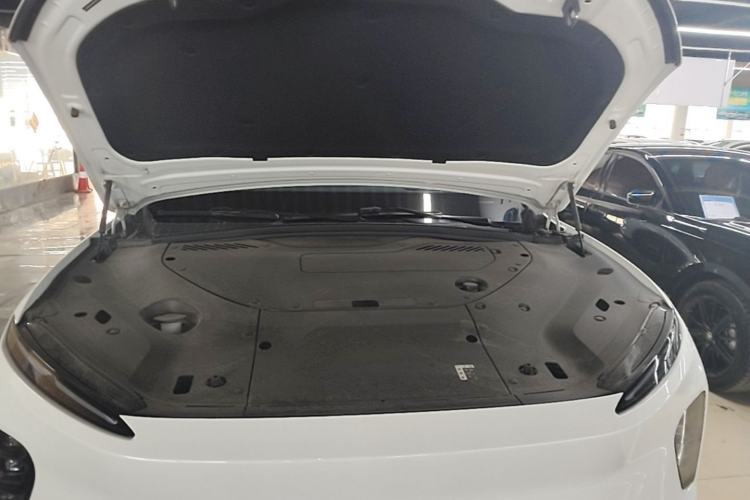 Used Nio ES8 2023 75 kWh Engine Bay