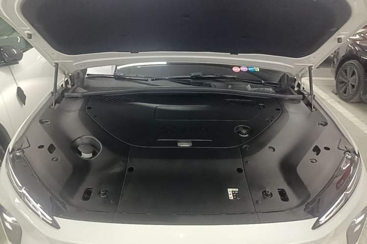 Used Nio ES8 2023 75 kWh Executive Edition Engine Bay