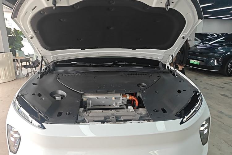 Used Nio ES8 2023 75 kWh Executive Edition Engine Bay
