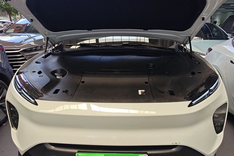 Used Nio ES8 2023 75 kWh Engine Bay