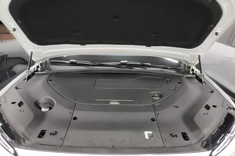 Used Nio ES8 2023 75 kWh Engine Bay