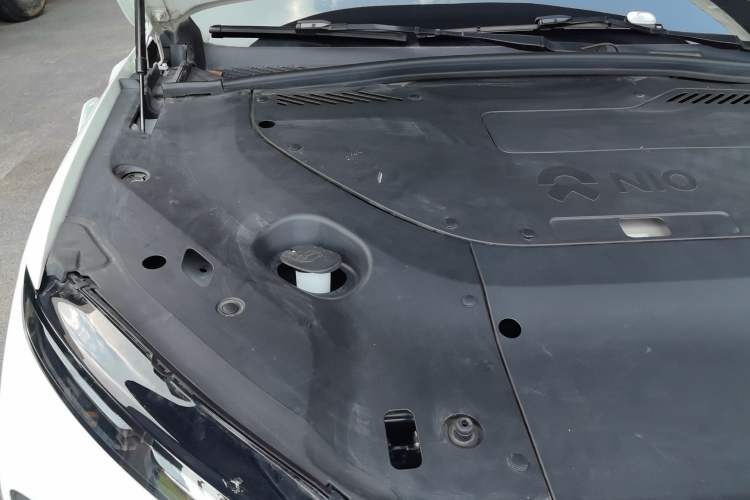 Used Nio ES8 2023 75 kWh Engine Bay Right
