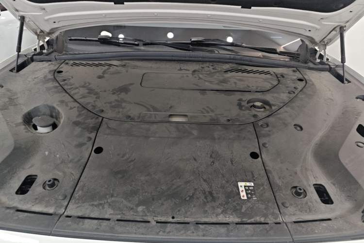 Used Nio ES8 2023 75 kWh Engine Bay