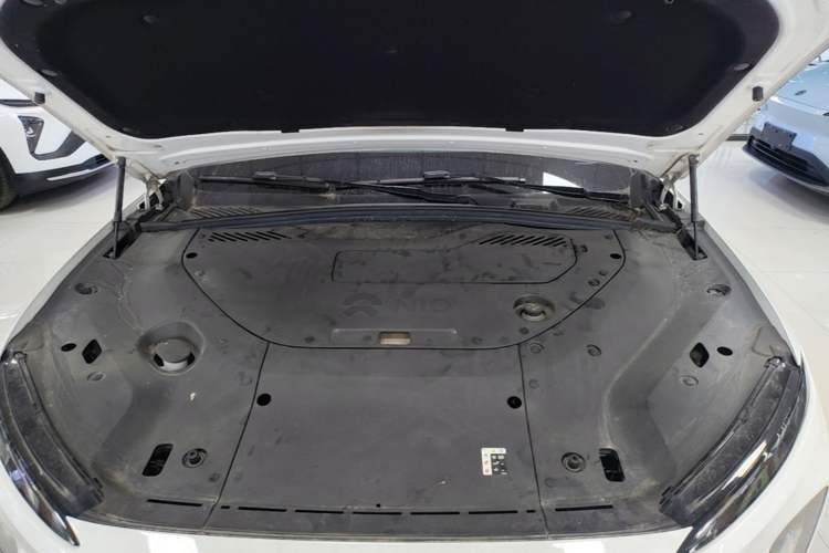 Used Nio ES8 2023 75 kWh Engine Bay