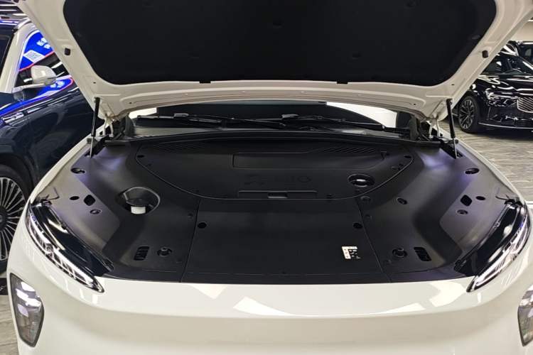 Used Nio ES8 2023 100kWh Signature Edition Engine Bay