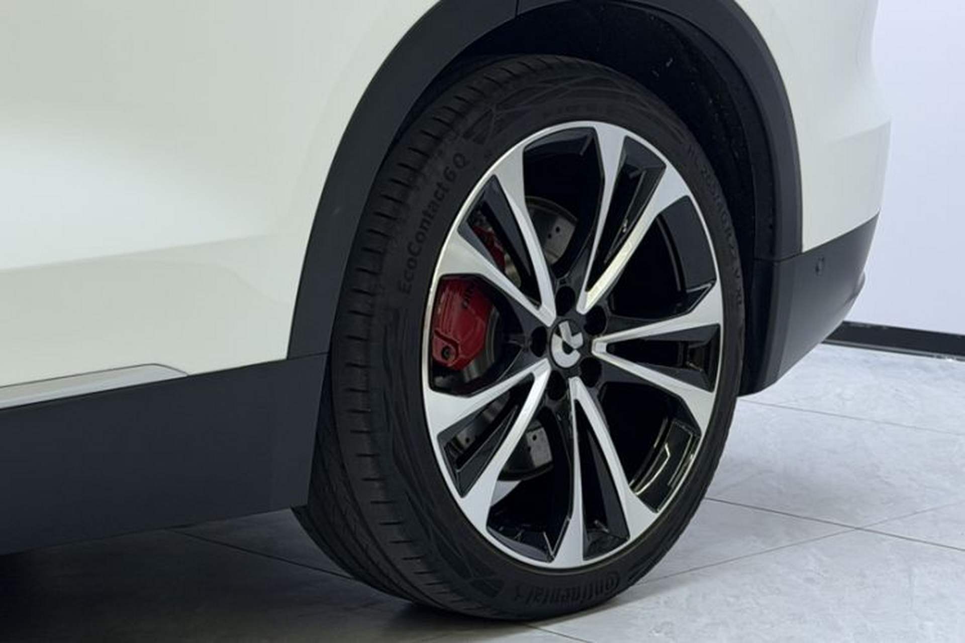 Used Nio ES8 2023 100kWh Signature Edition Exterior 1