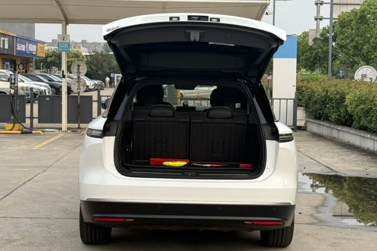 Used Nio ES8 2023 75 kWh Executive Edition Exterior 2