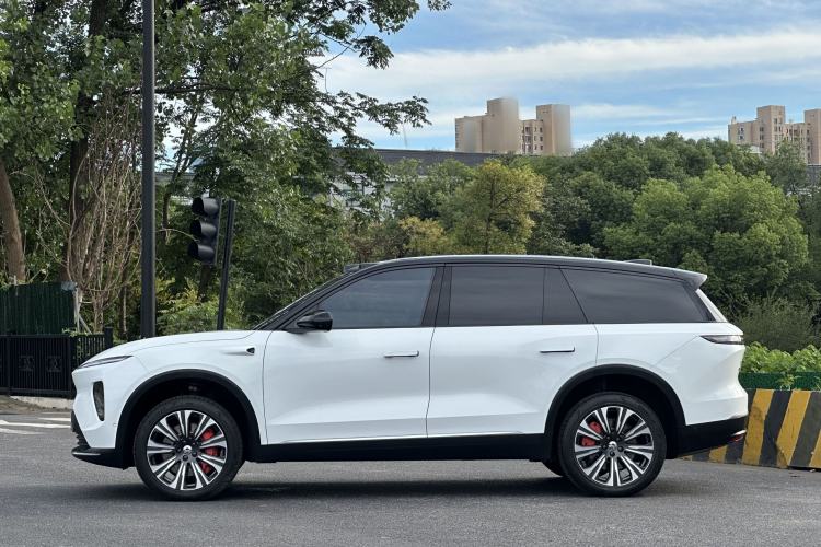 Used Nio ES8 2023 75 kWh Exterior 4