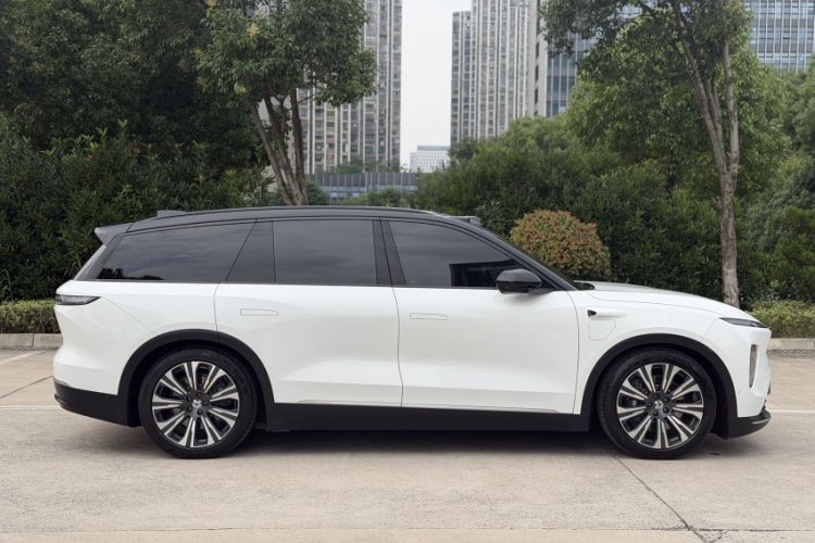 Used Nio ES8 2023 75 kWh Executive Edition Exterior 6