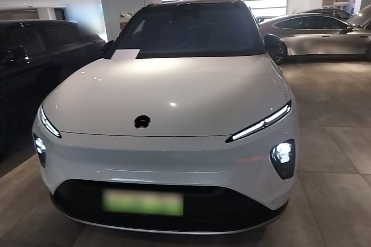 Used Nio ES8 2023 75 kWh Front
