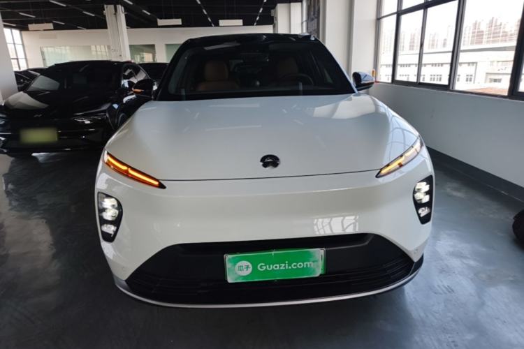Used Nio ES8 2023 75 kWh Front