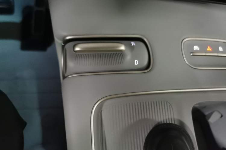 Used Nio ES8 2023 100kWh Gear Lever