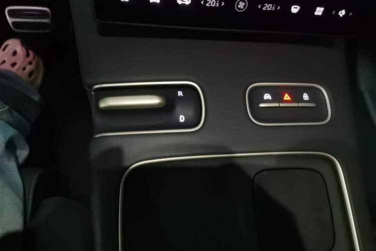 Used Nio ES8 2023 100kWh Signature Edition Gear Lever