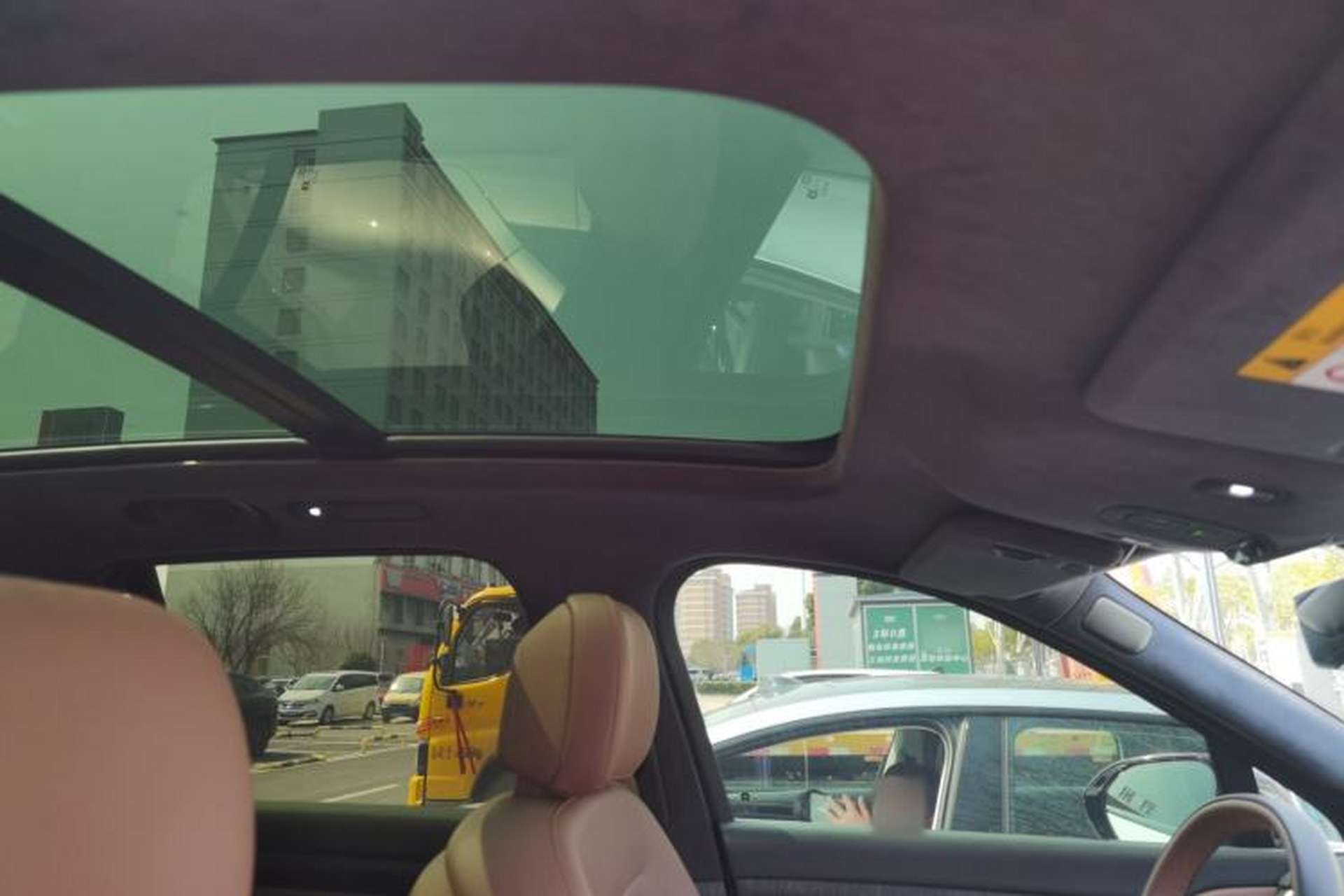 Used Nio ES8 2023 75 kWh Headliner